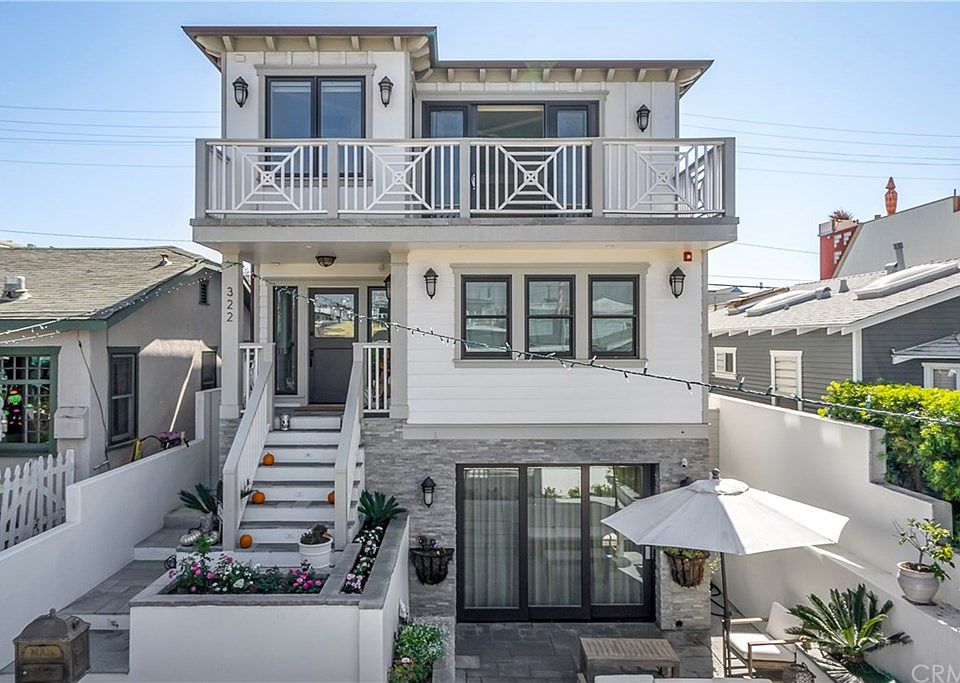 exterior painting in hermosa beach south bay job completed by nice day painting co.